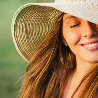 Користь і шкода для волосся від хни