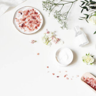 Натуральні сиворотки та креми для обличчя